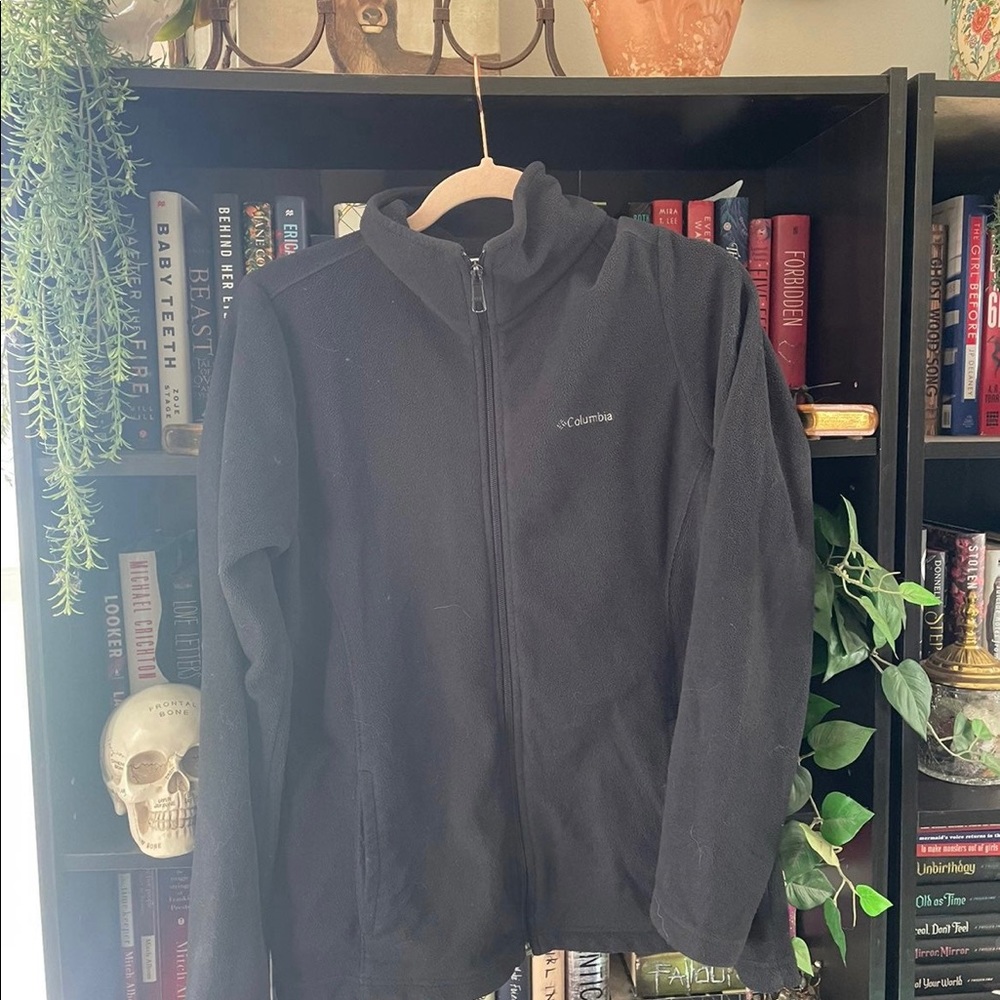 Woman’s Columbia Fleece ZipUp